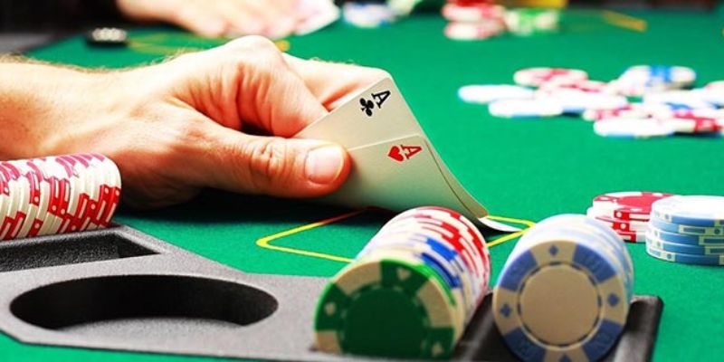 Xác định thứ tự của quân bài trong cách chơi poker